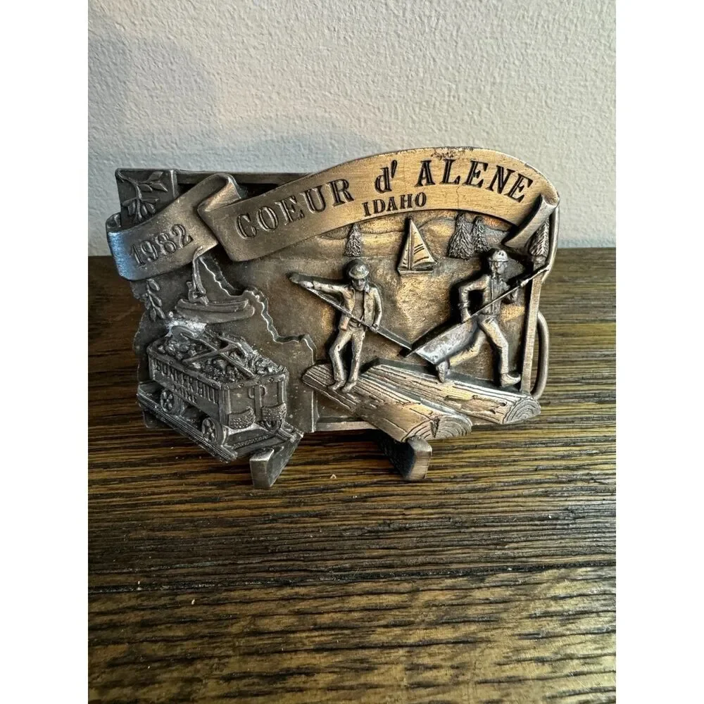 1982 Registered Edition # 64 Siskiyou belt buckle Coeur d' Alene Idaho gorgeous